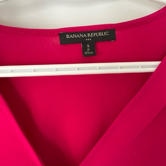 Banana Republic Fuchsia Wrap Blouse NWOT SIZE SMALL long sleeve - Picture 2 of 6